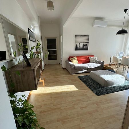 Trilocale Con Due Balconi A Isola Porta Nuova Apartment Милано Екстериор снимка