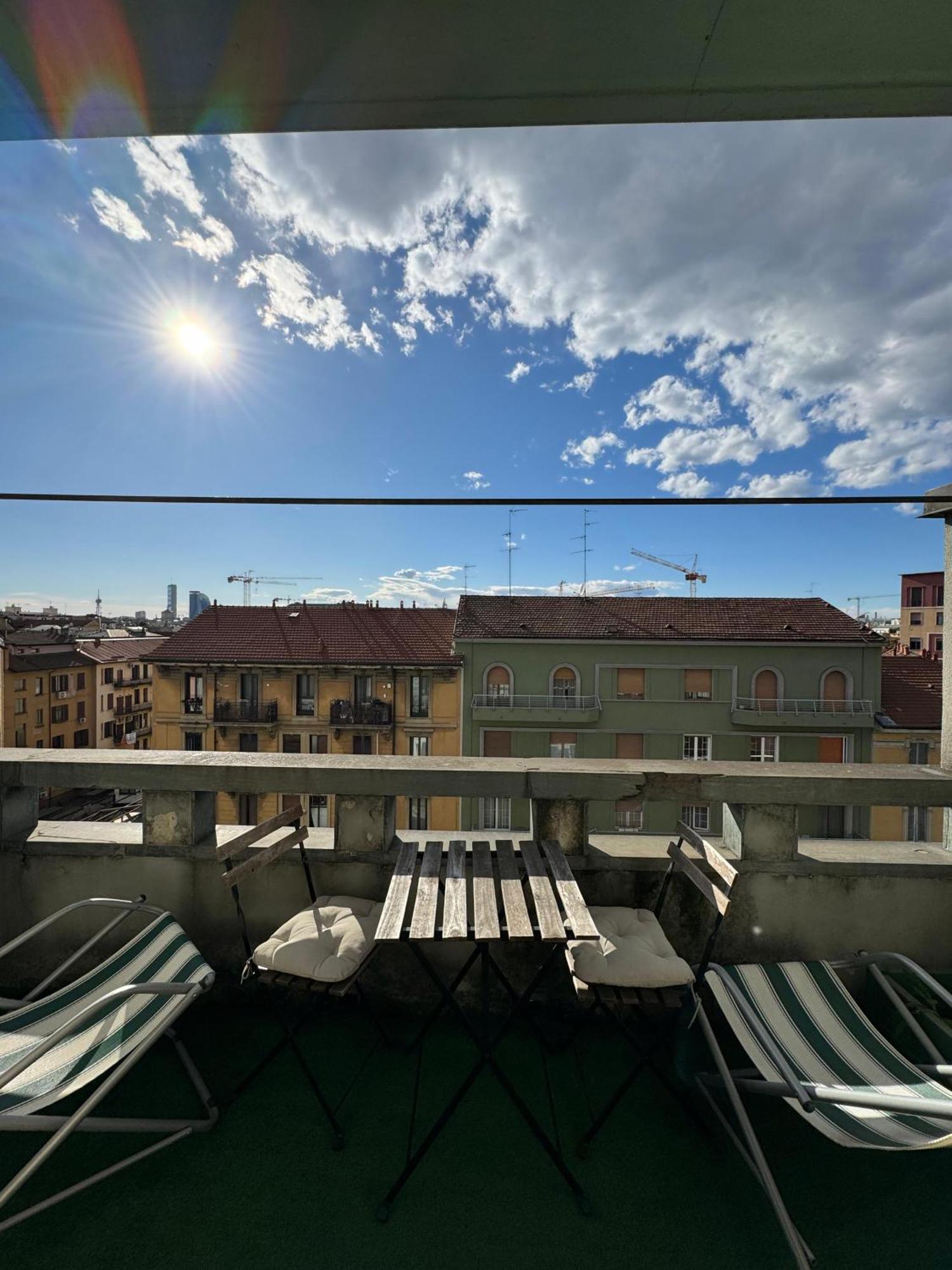 Trilocale Con Due Balconi A Isola Porta Nuova Apartment Милано Екстериор снимка