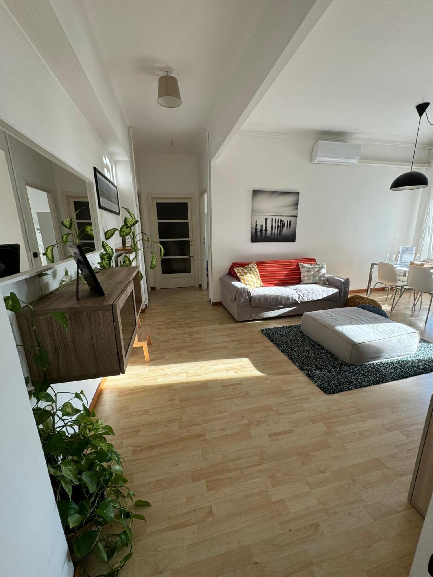 Trilocale Con Due Balconi A Isola Porta Nuova Apartment Милано Екстериор снимка