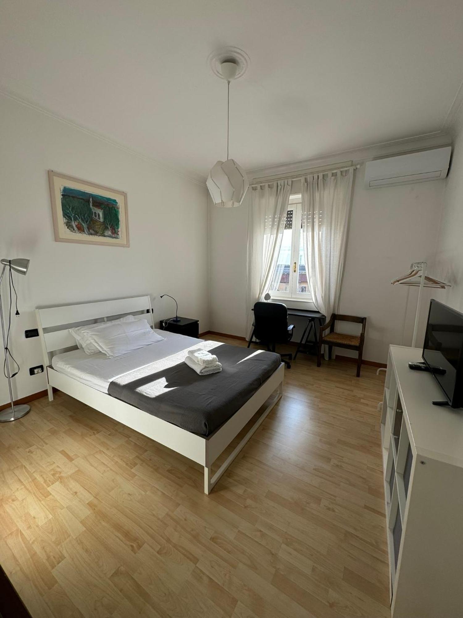 Trilocale Con Due Balconi A Isola Porta Nuova Apartment Милано Екстериор снимка